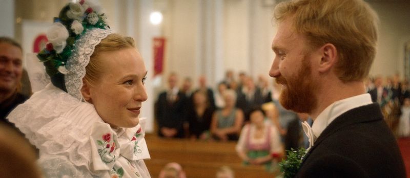 Bei uns heißt sie Hanka: Traditionelle Hochzeit: Hanka und Ignac zelebrieren ihren großen Tag in sorbischer Tracht.