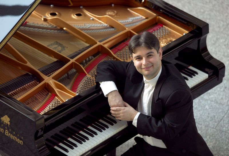 Stanislav Boianov, Pianist