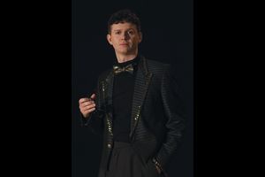 Ein Paket gegen die Einsamkeit am Landestheater Schwaben: „Finnisch“ feiert am 29. November im mood club Premiere