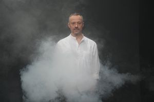 Un Amour de Jeunesse: Französische Komödie „Jugendliebe“ feiert am 12. Dezember am Landestheater Schwaben Premiere