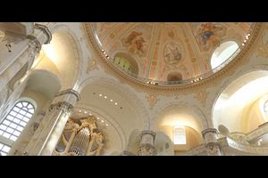 Kirchenführung und Orgelklang