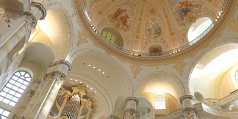 Kirchenführung und Orgelklang