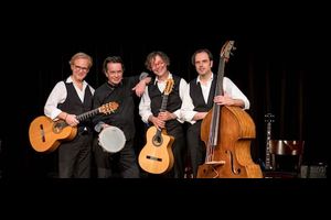 Das Essener Gitarrenduo im Quartett