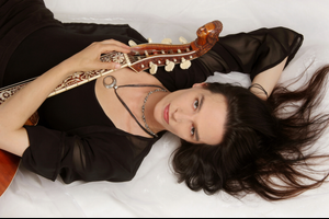 Hille Perl & Friends