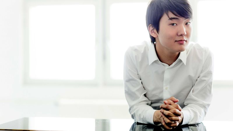 Seong-Jin Cho © Harald Hoffmann/DG