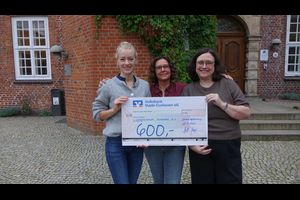 Freundinnenparty unterstützt Frauenfrühstück der Diakonie