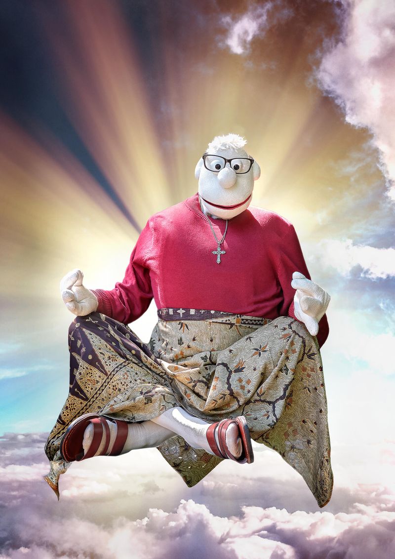 Der Klappmaul-Komiker Werner Momsen spricht auf Schloss Agathenburg über Gott und die Welt. Foto: Jens Ruessmann