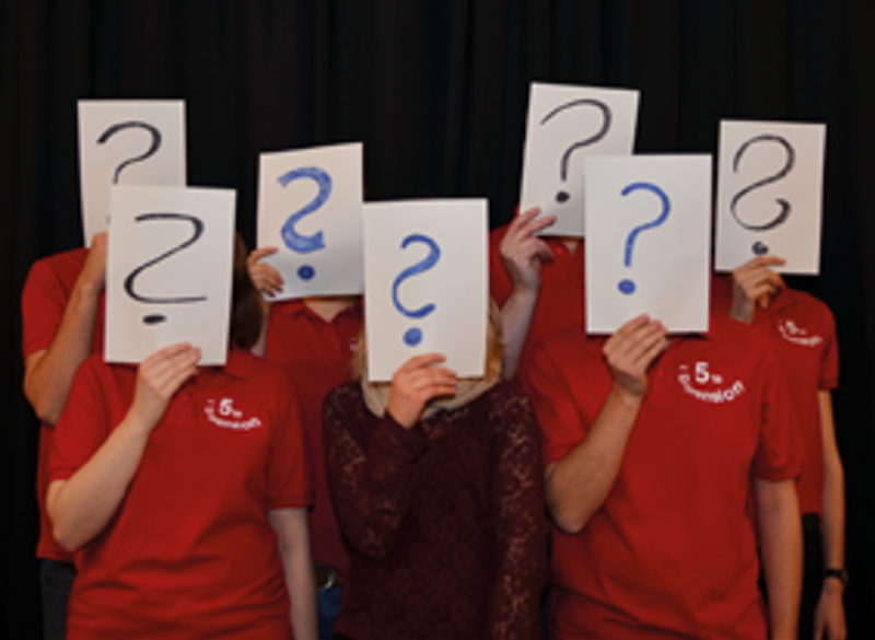 Die 5te Dimension: Die Ultimative Impro-Show