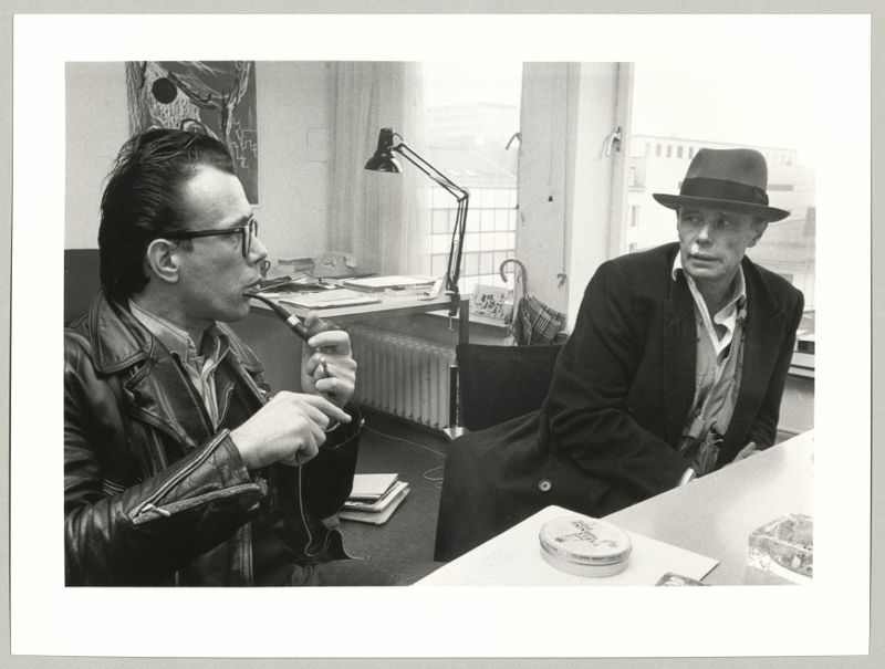 MHK, Fotodokumentation "7000 Eichen", Foto: Schwerdtle Dieter, Neue Galerie - Sammlung der Moderne, M 2008/3