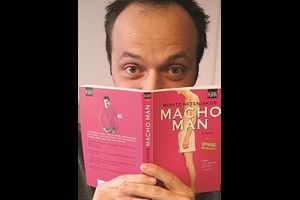 Tino Selbach – spielt „Macho Man“