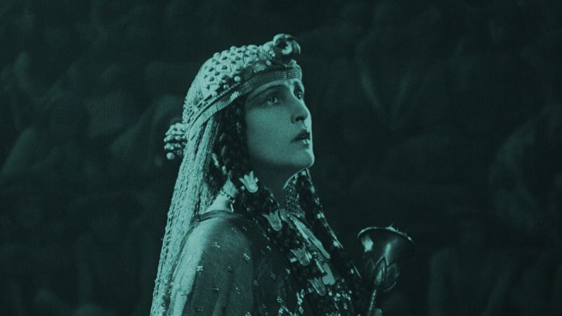 Bild aus dem Stummfilm "Das Weib des Pharao"