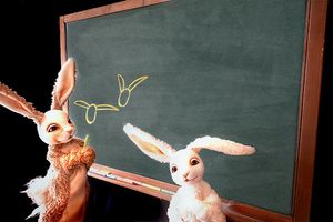 Figurentheater Ute Kahmann zeigt: "In der Hasenschule" (4+)