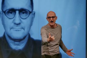 Ich, Bertolt Brecht - Dialog mit dem Dichter