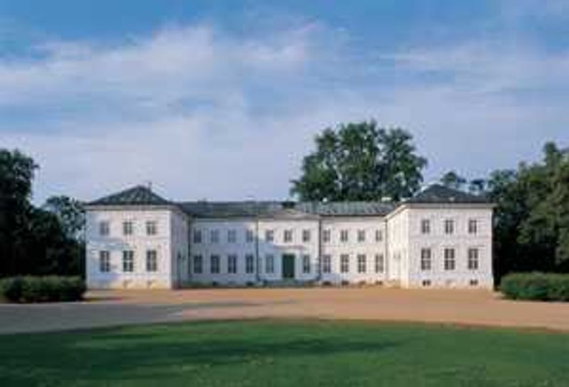 Schloss Neuhardenberg, Foto: Toma Babovic